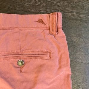 Tommy Bahama Men’s Salmon Shorts